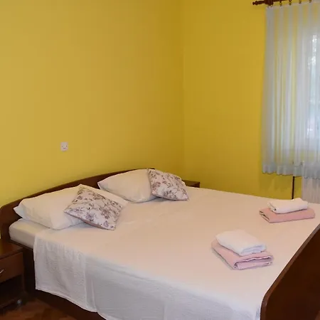 Kuca Za Odmor Sendi Semesterbostad Biograd Na Moru